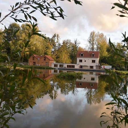 Bed and Breakfast La Cascade Estree-Wamin Экстерьер фото